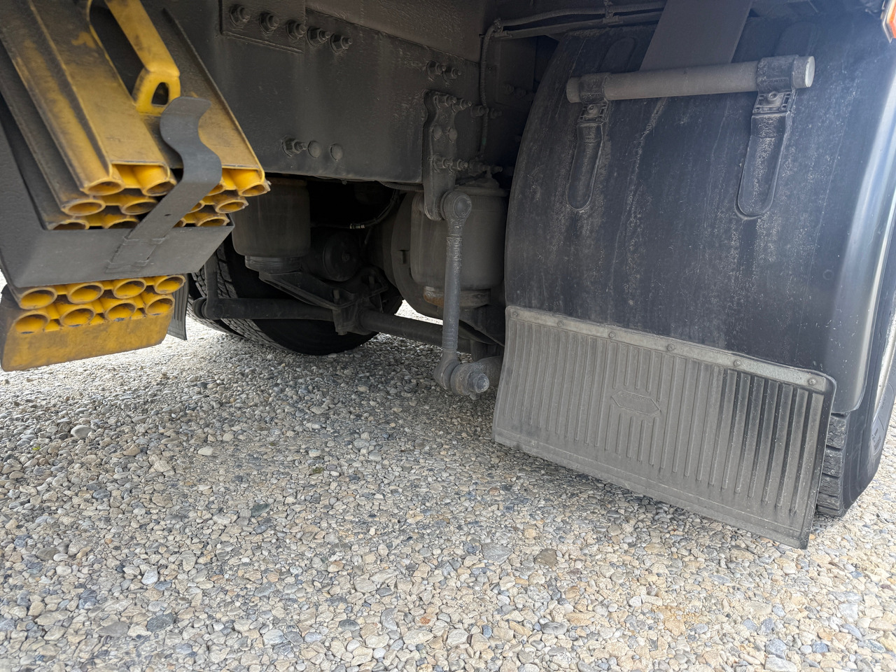 Камион со церада Volvo FH460 Pritsche Plane LBW Klima Retarder: слика 8 Камион со церада Volvo FH460 Pritsche Plane LBW Klima Retarder: слика 8