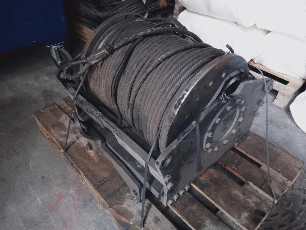 Cabrestante de elevación BREVINI V40/L (VR910) - Чекрек: слика 2 Cabrestante de elevación BREVINI V40/L (VR910) - Чекрек: слика 2