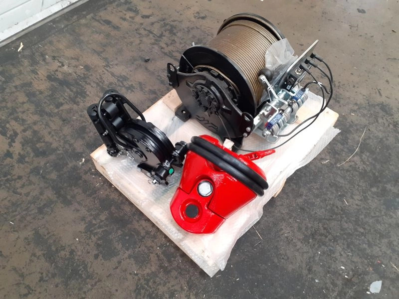 Cabrestante de elevación Brevini WHL025 - Чекрек: слика 1 Cabrestante de elevación Brevini WHL025 - Чекрек: слика 1