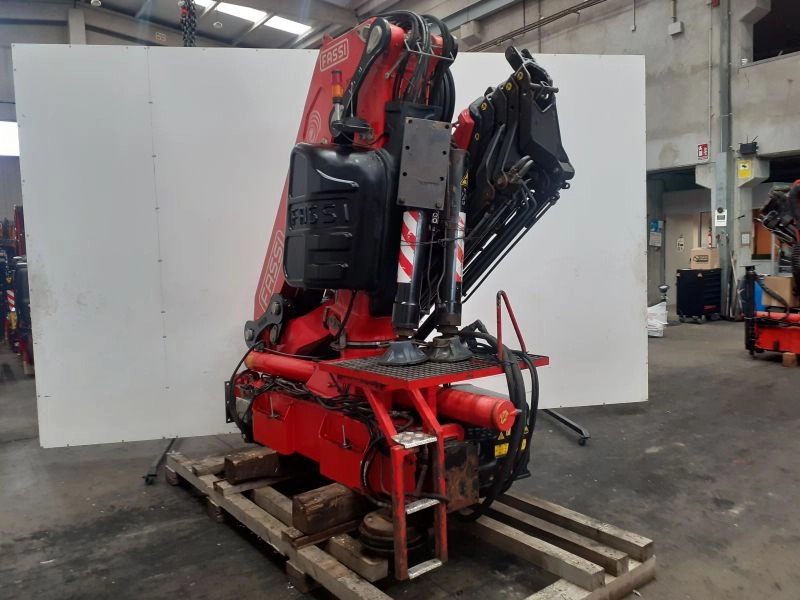 Grúa FASSI F245A.25 - Кран за натоварување за Камион: слика 5 Grúa FASSI F245A.25 - Кран за натоварување за Камион: слика 5