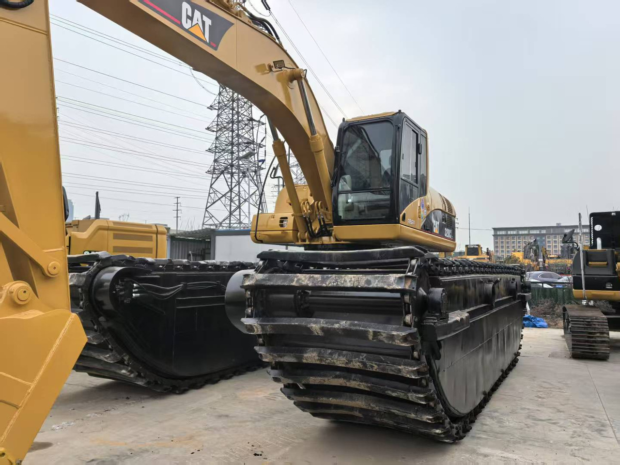 CATERPILLAR 320CL amphibious - Амфибиски багер: слика 4 CATERPILLAR 320CL amphibious - Амфибиски багер: слика 4