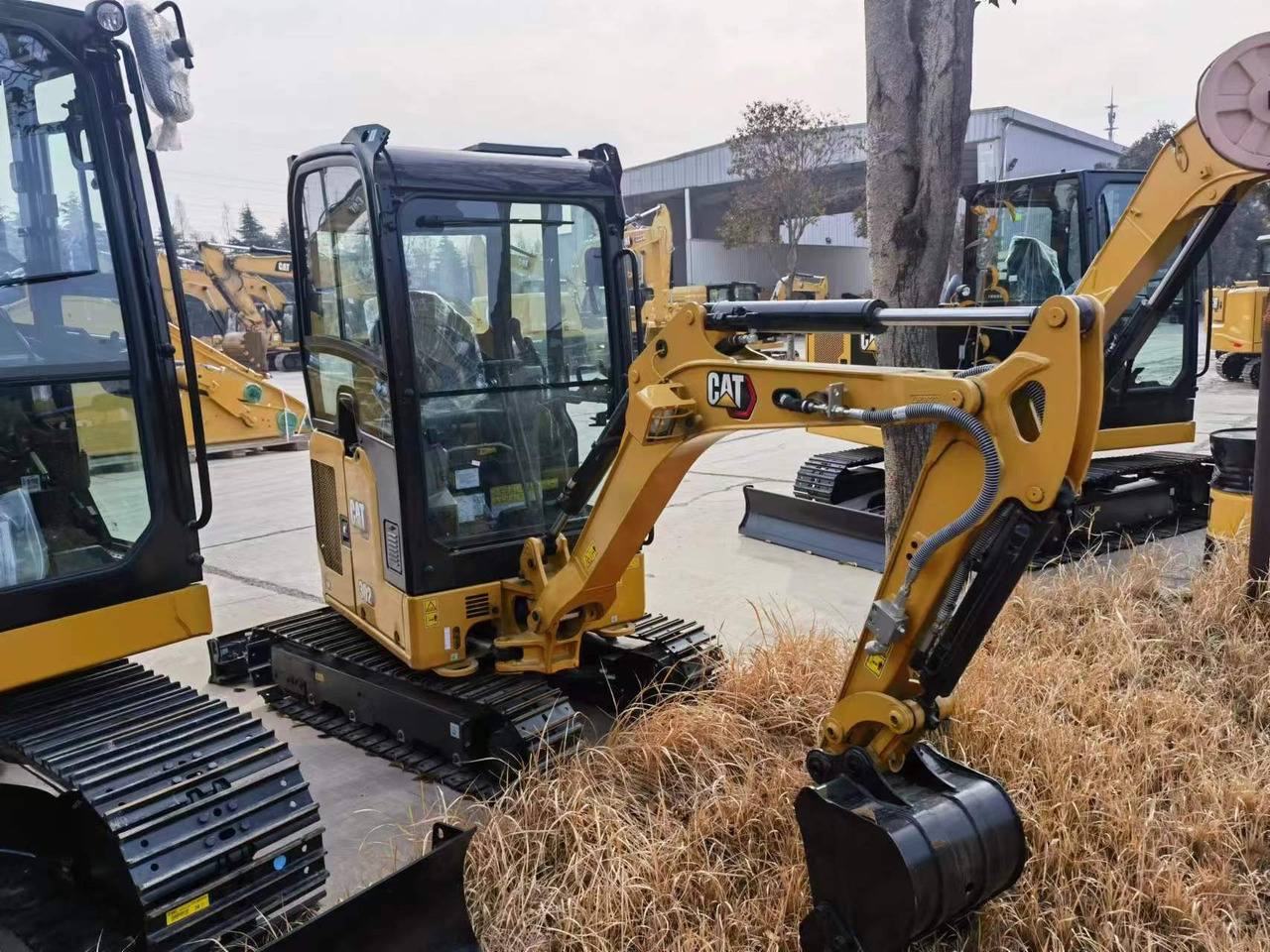 Caterpillar 302 - Багер гасеничар: слика 4 Caterpillar 302 - Багер гасеничар: слика 4