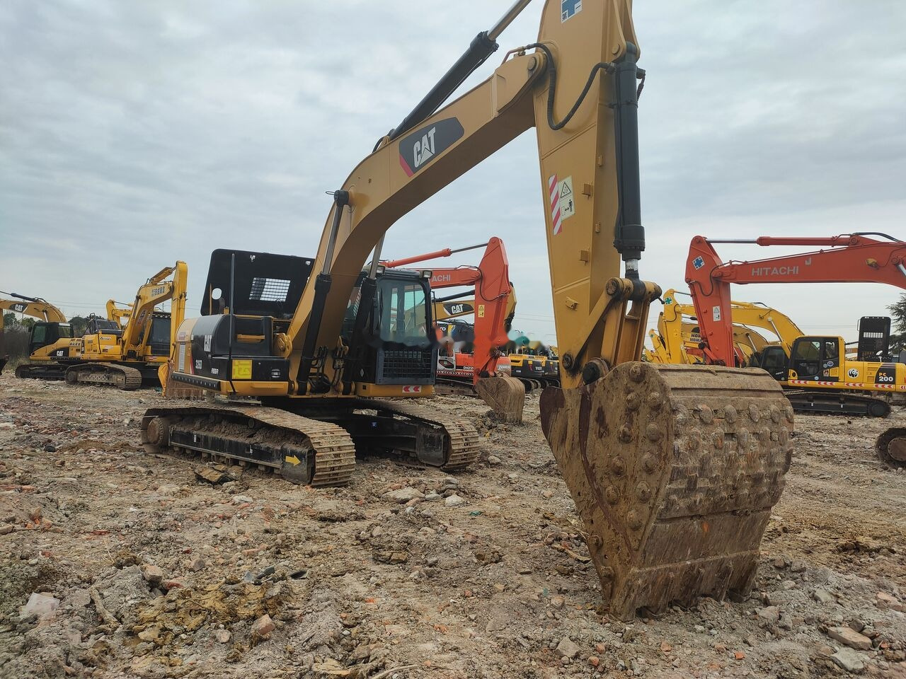 Caterpillar 326D - Багер гасеничар: слика 4 Caterpillar 326D - Багер гасеничар: слика 4