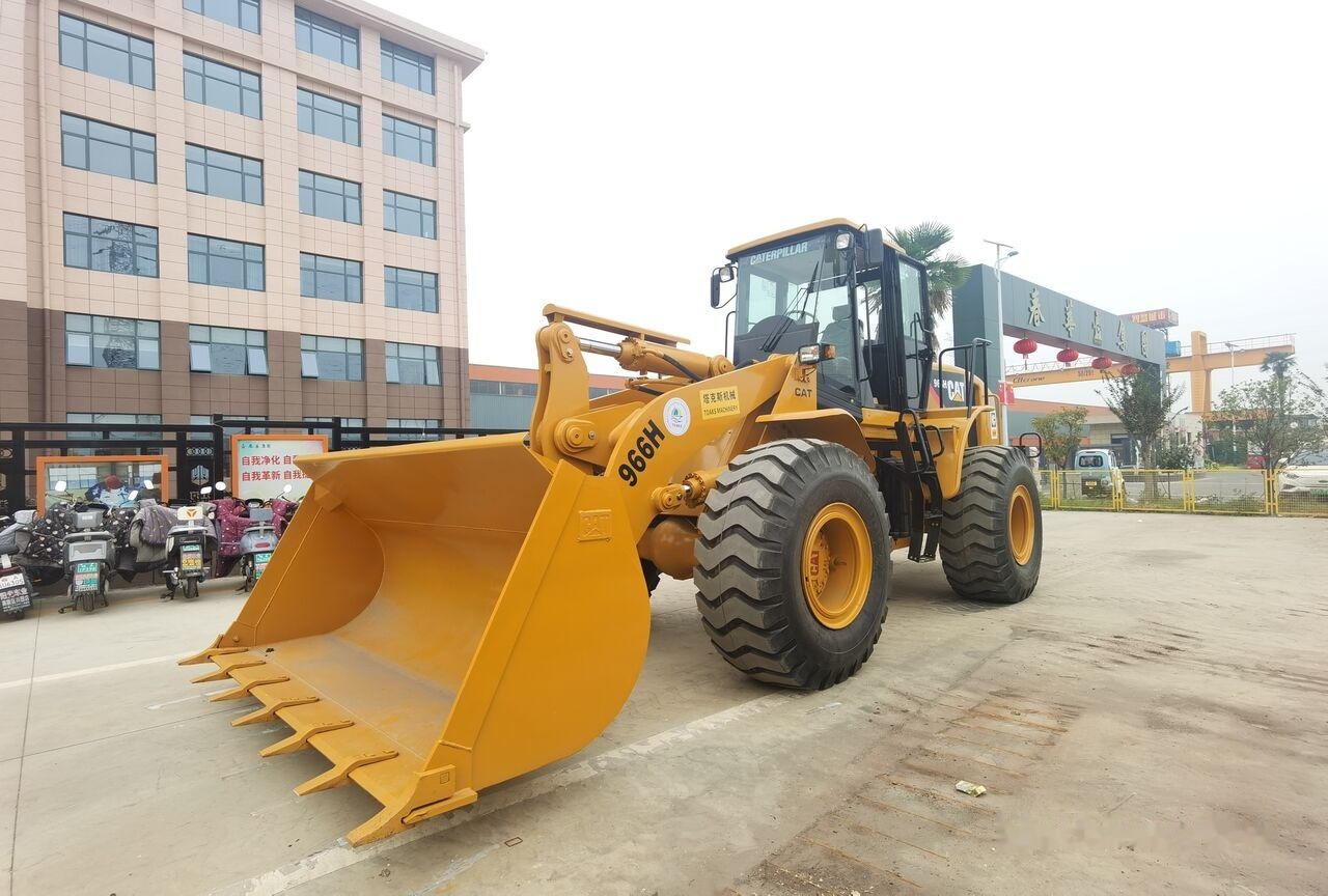 Caterpillar 966H - Натоварувач на тркала: слика 2 Caterpillar 966H - Натоварувач на тркала: слика 2