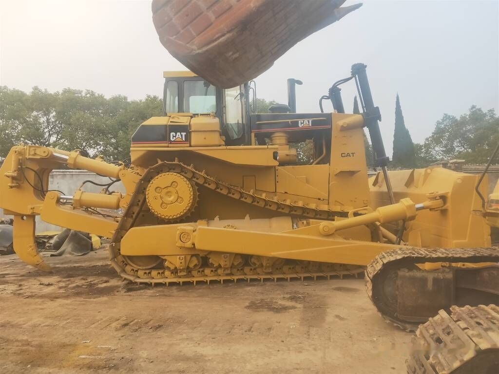 Caterpillar D 9 N - Булдожер: слика 1 Caterpillar D 9 N - Булдожер: слика 1