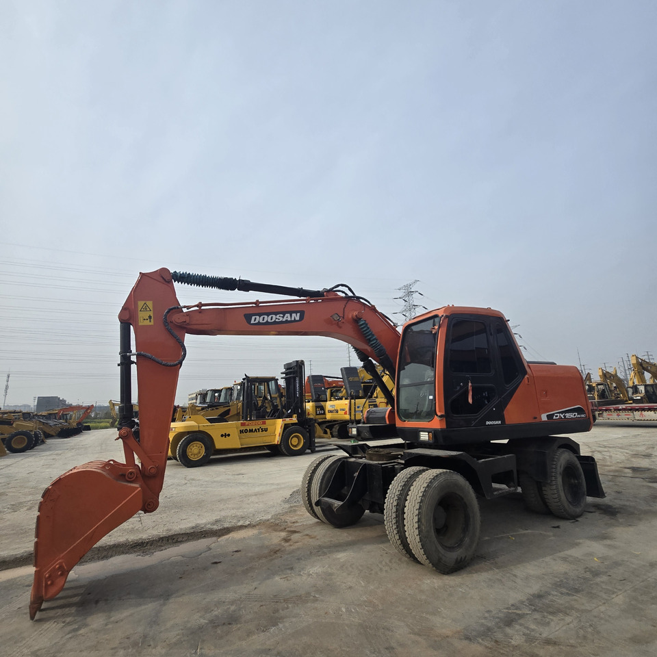 DOOSAN DX150W - Багер на тркала: слика 3 DOOSAN DX150W - Багер на тркала: слика 3