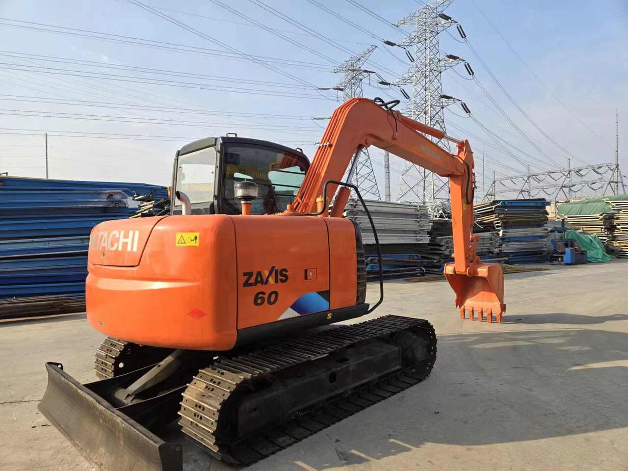 HITACHI ZX60 - Мини багер: слика 4 HITACHI ZX60 - Мини багер: слика 4