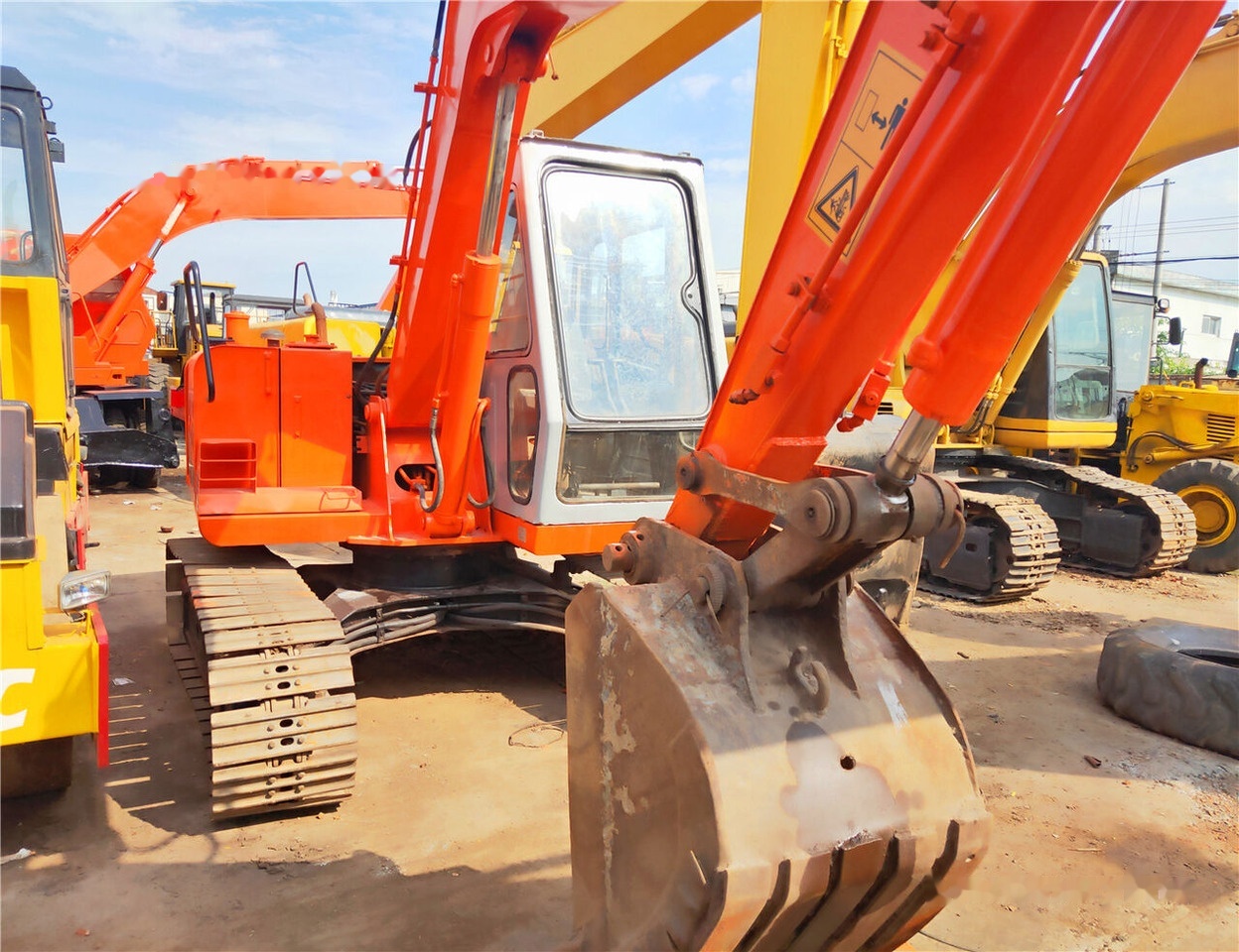 Hitachi EX60 - Мини багер: слика 2 Hitachi EX60 - Мини багер: слика 2