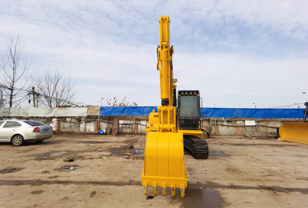 KOMATSU PC130 - Багер: слика 3 KOMATSU PC130 - Багер: слика 3