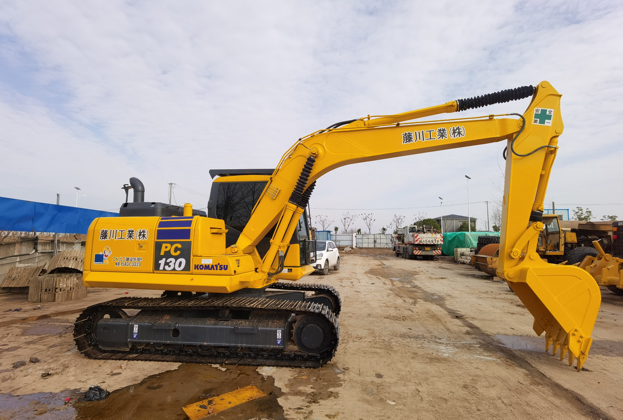 KOMATSU PC130 - Багер: слика 1 KOMATSU PC130 - Багер: слика 1
