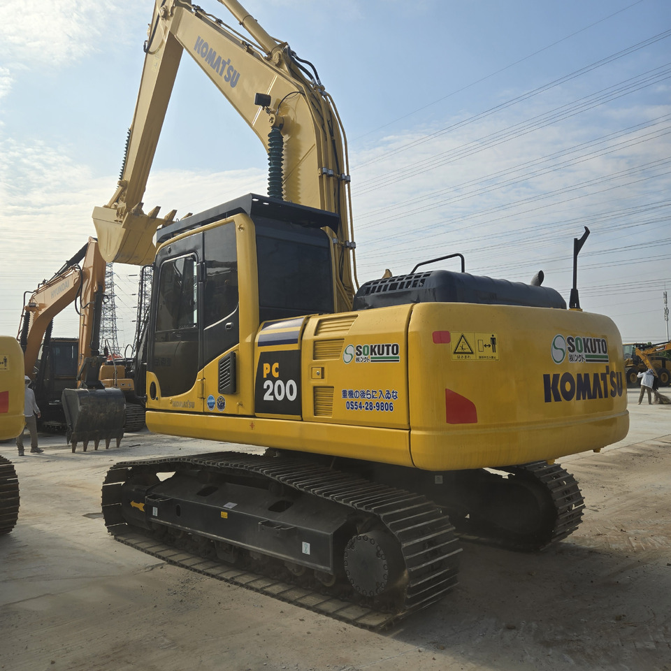 KOMATSU PC200-8 - Багер: слика 2 KOMATSU PC200-8 - Багер: слика 2