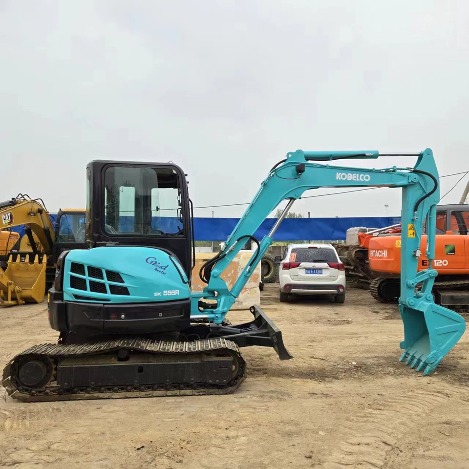 Kobelco SK55 - Мини багер: слика 1 Kobelco SK55 - Мини багер: слика 1