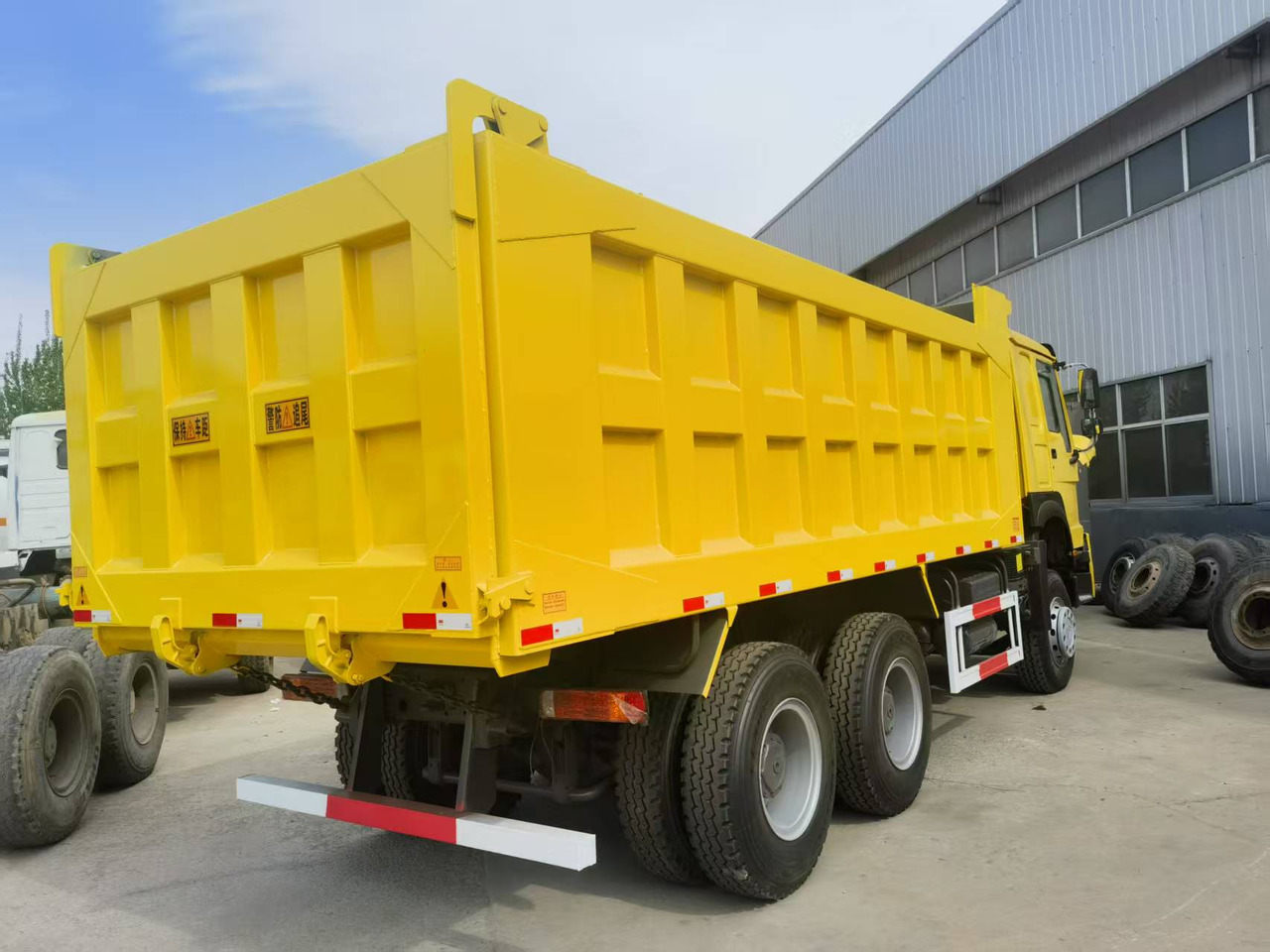 Кипер Sinotruk HOWO 371 Dump truck: слика 7