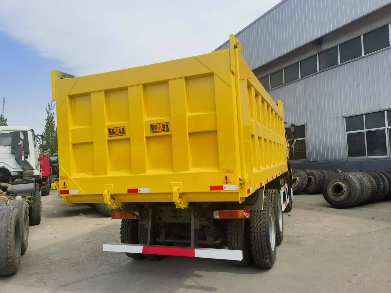 Кипер Sinotruk HOWO 371 Dump truck: слика 8