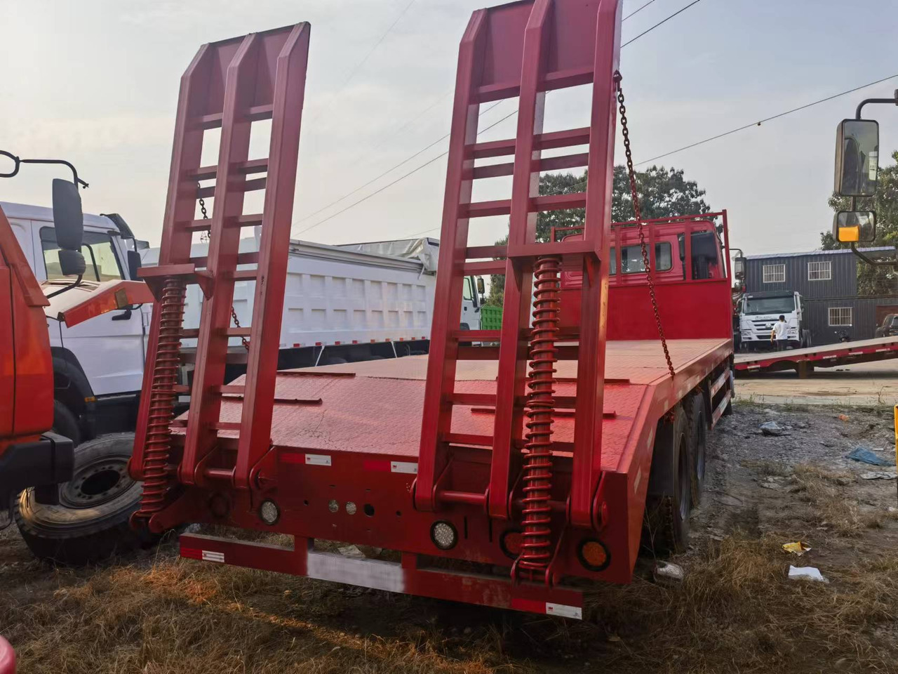 Sinotruk HOWO 375 6*4 Semi-trailer Truck - Полуприколка платформа: слика 3 Sinotruk HOWO 375 6*4 Semi-trailer Truck - Полуприколка платформа: слика 3