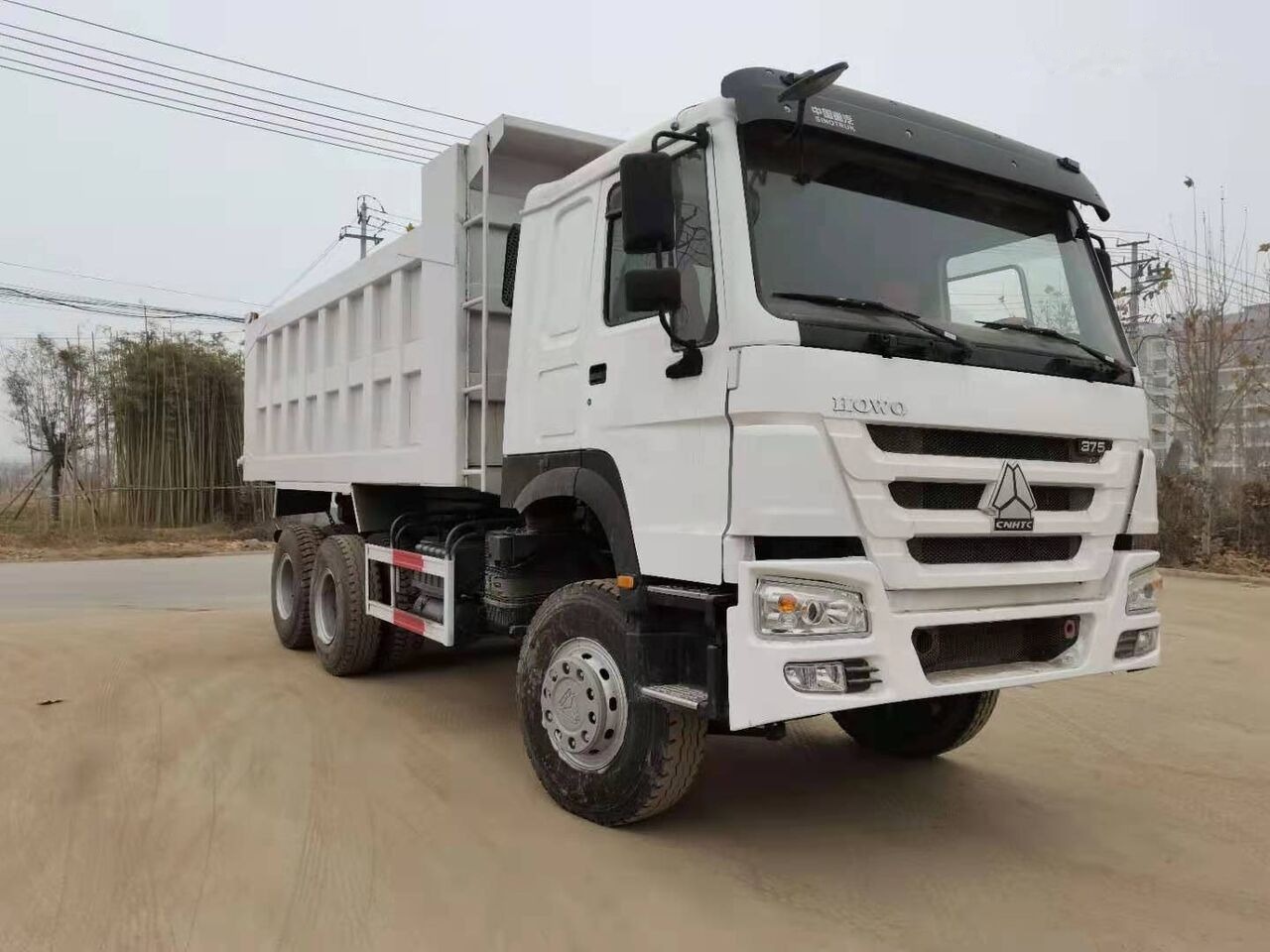 Sinotruk HOWO 6*4 Dump truck - Кипер: слика 1 Sinotruk HOWO 6*4 Dump truck - Кипер: слика 1