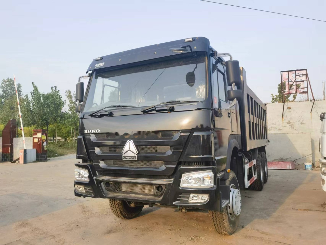Кипер Sinotruk HOWO 6*4 Dump truck: слика 7