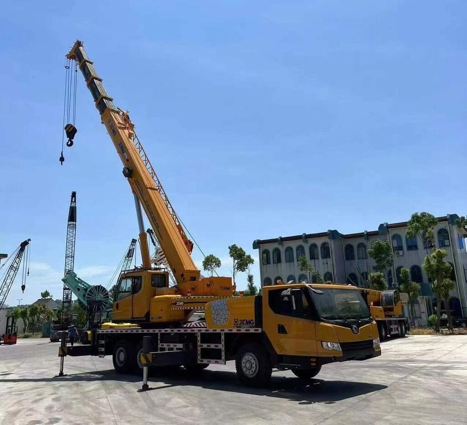 XCMG XCTL2525-1 - Мобилен кран: слика 1 XCMG XCTL2525-1 - Мобилен кран: слика 1