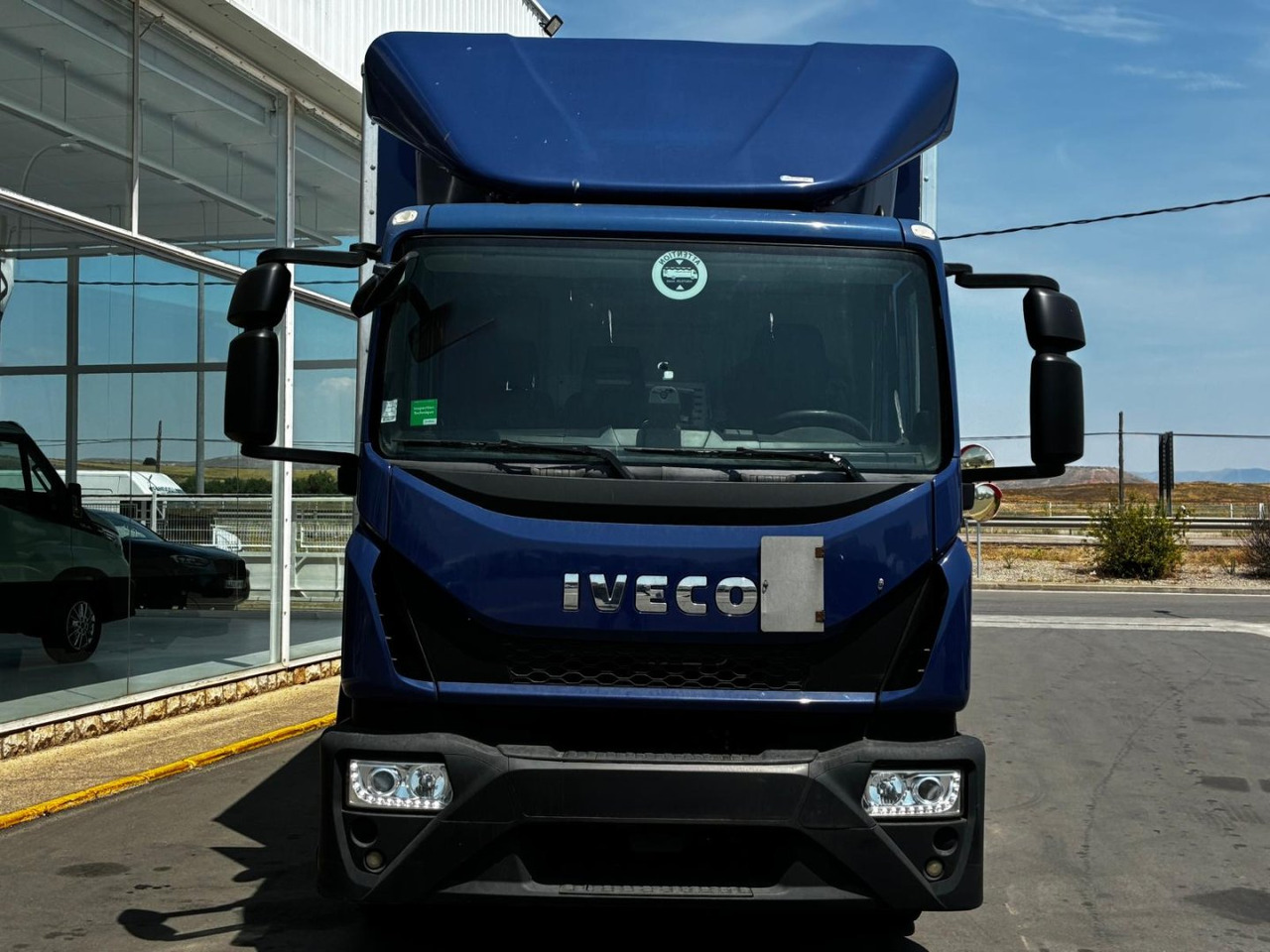 Caja cerrada IVECO Eurocargo ML 120 E22 - Камион сандучар: слика 2 Caja cerrada IVECO Eurocargo ML 120 E22 - Камион сандучар: слика 2