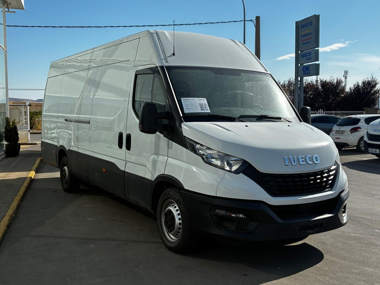 Furgón IVECO 35S14 V 16m3 - Товарно комбе: слика 3 Furgón IVECO 35S14 V 16m3 - Товарно комбе: слика 3