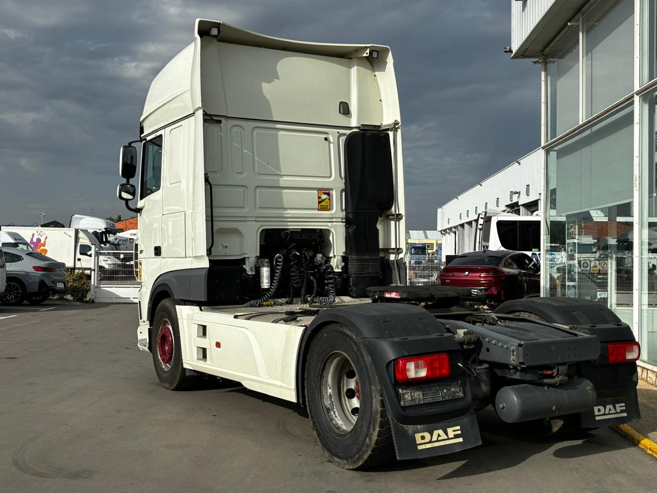 Cabeza Tractora DAF 480 SUPER SPACE CAB AUTOMATICA CON INTARDER - Камион влекач: слика 4 Cabeza Tractora DAF 480 SUPER SPACE CAB AUTOMATICA CON INTARDER - Камион влекач: слика 4