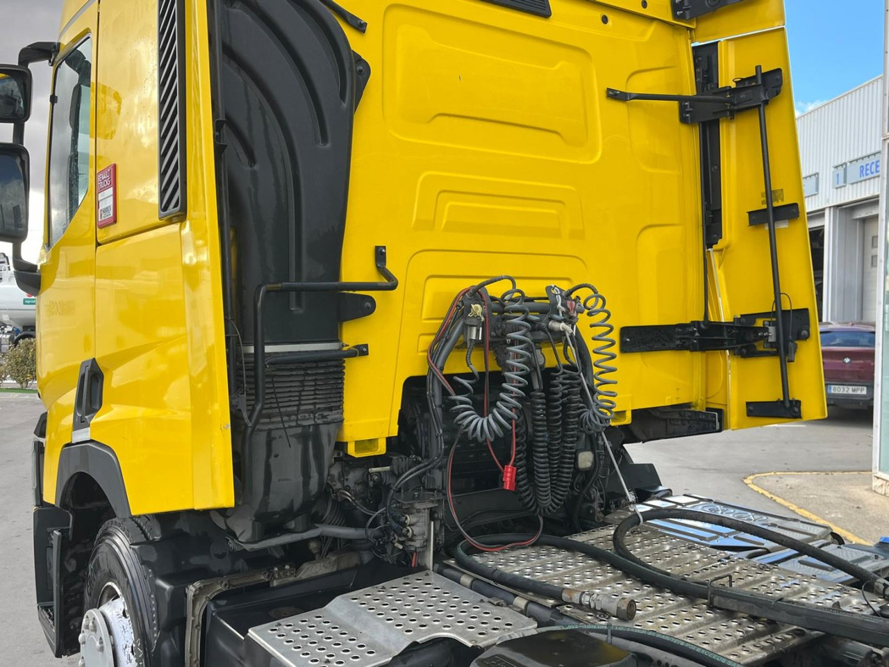 Cabeza Tractora Renault T480 AUTOMATICA INTARDER - Камион влекач: слика 5 Cabeza Tractora Renault T480 AUTOMATICA INTARDER - Камион влекач: слика 5