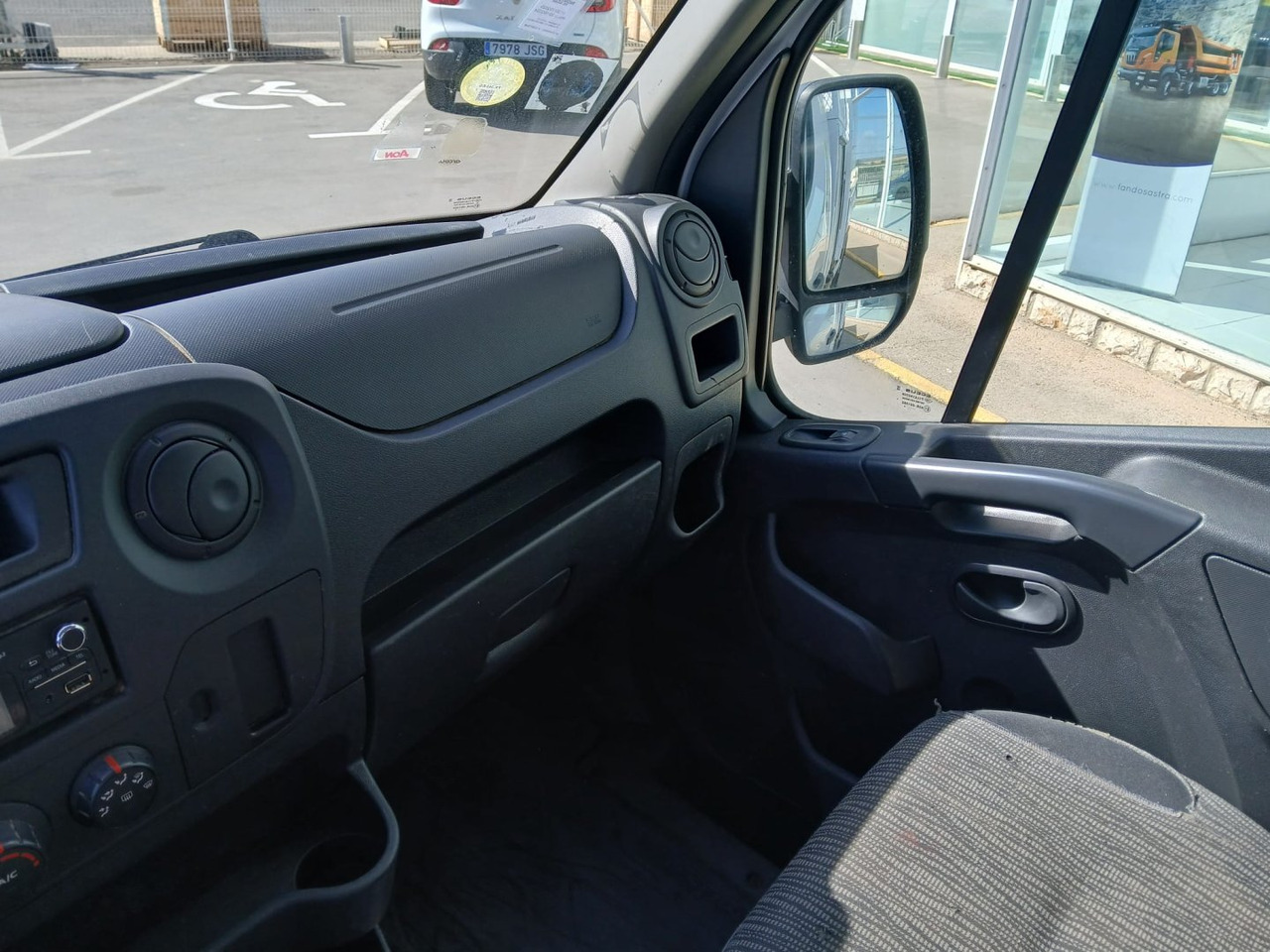 Volquete/Dumper Renault MASTER R3500 L3 2.3 - Комби кипер: слика 5 Volquete/Dumper Renault MASTER R3500 L3 2.3 - Комби кипер: слика 5