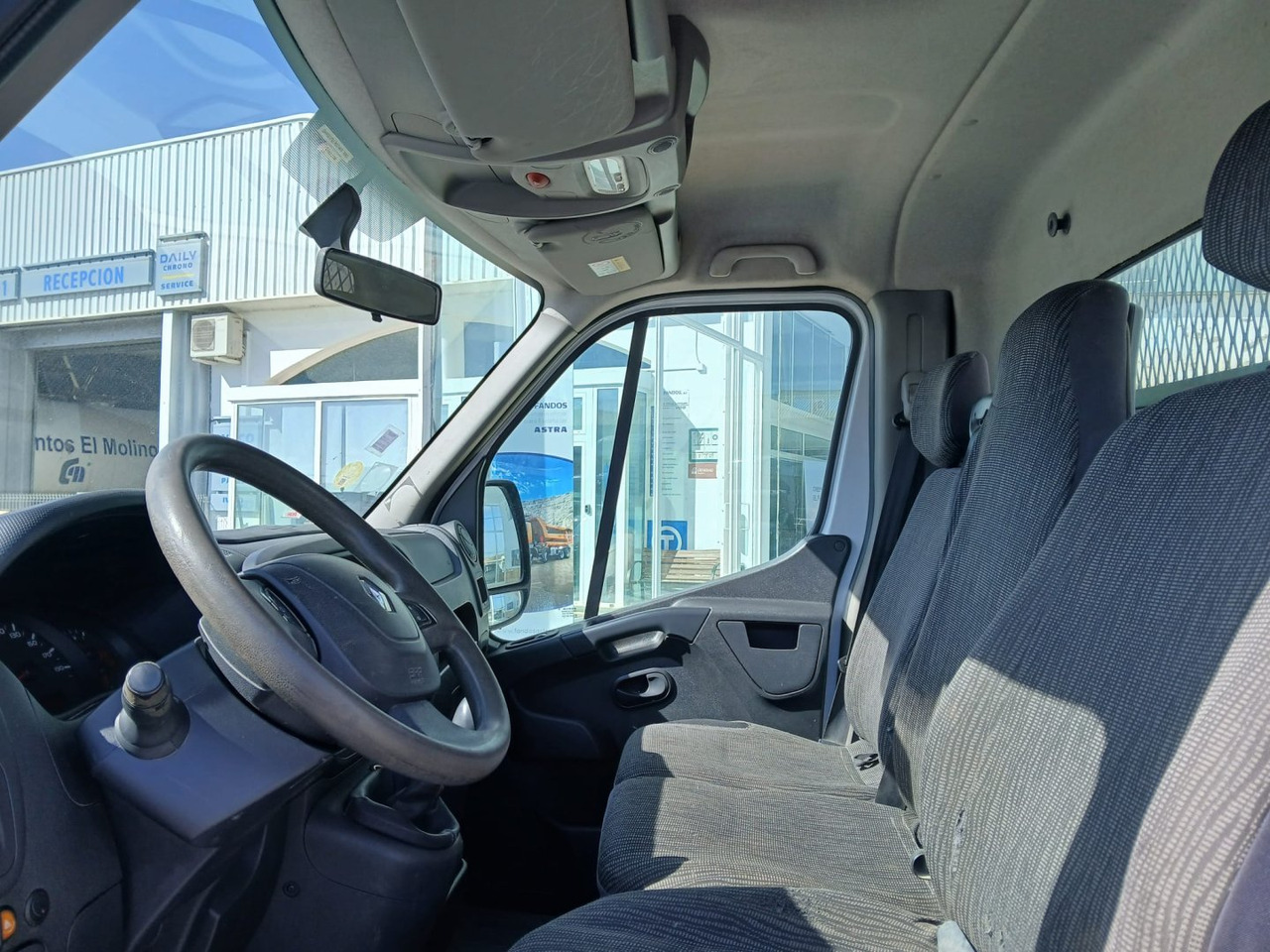 Volquete/Dumper Renault MASTER R3500 L3 2.3 - Комби кипер: слика 4 Volquete/Dumper Renault MASTER R3500 L3 2.3 - Комби кипер: слика 4