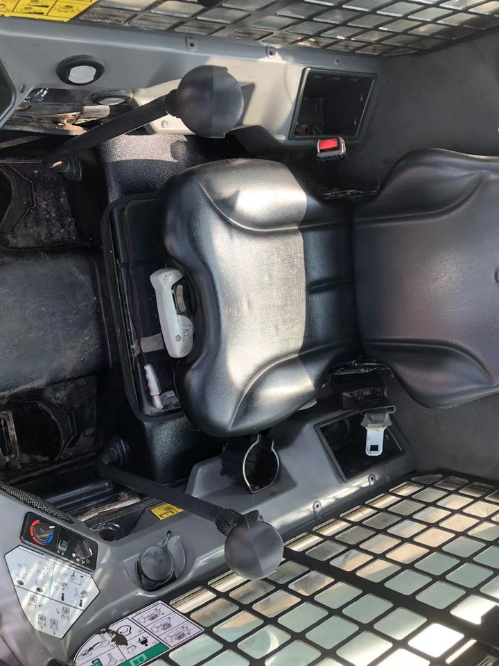 BOBCAT S550 - Компактен натоварувач: слика 5 BOBCAT S550 - Компактен натоварувач: слика 5