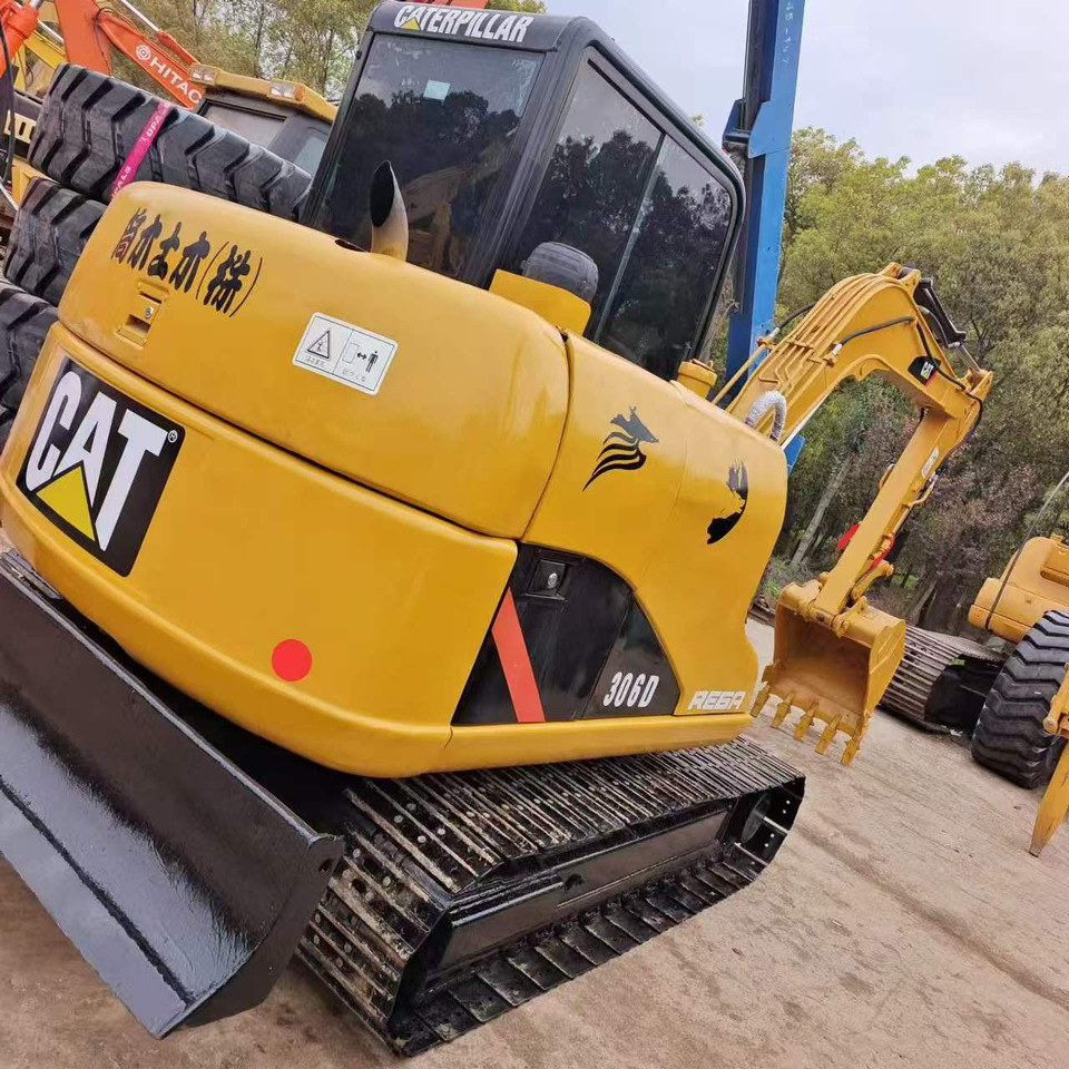 CAT 306D - Мини багер: слика 2 CAT 306D - Мини багер: слика 2