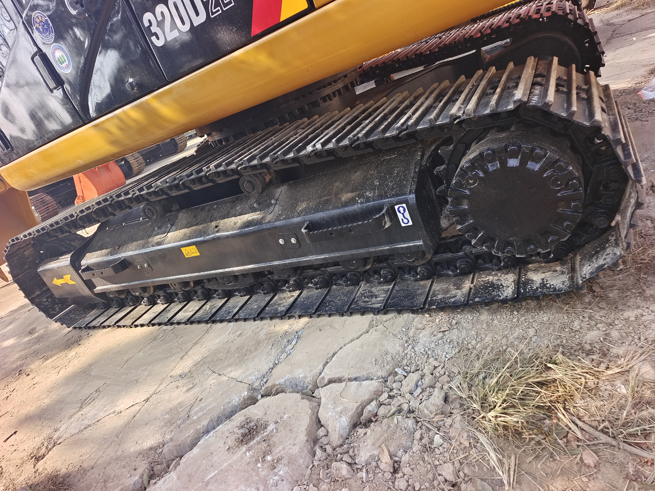 CAT 320D2L - Багер гасеничар: слика 5 CAT 320D2L - Багер гасеничар: слика 5