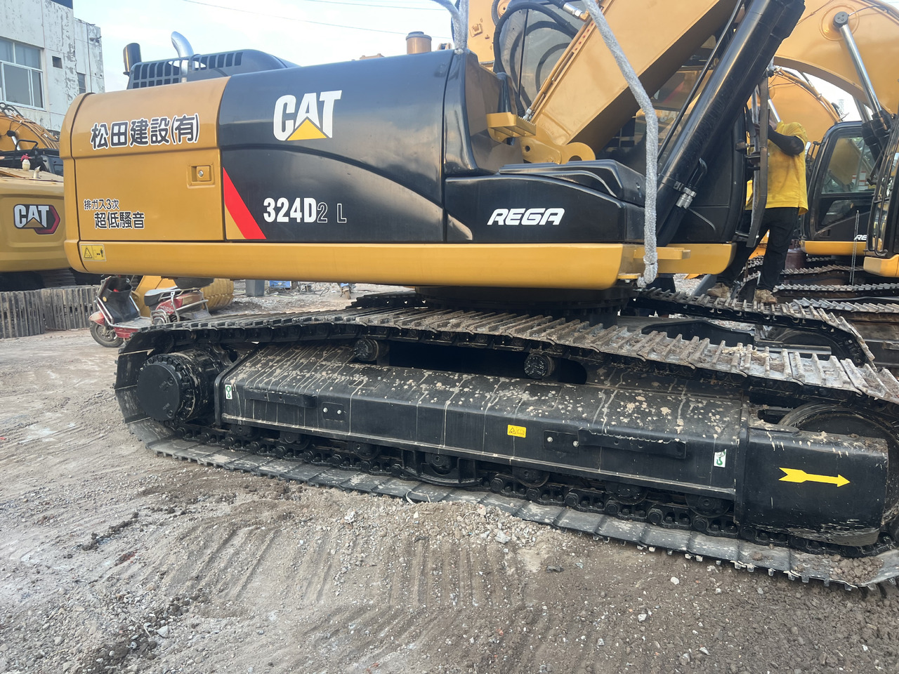 CAT 324DL 324D 2 L - Багер гасеничар: слика 4 CAT 324DL 324D 2 L - Багер гасеничар: слика 4