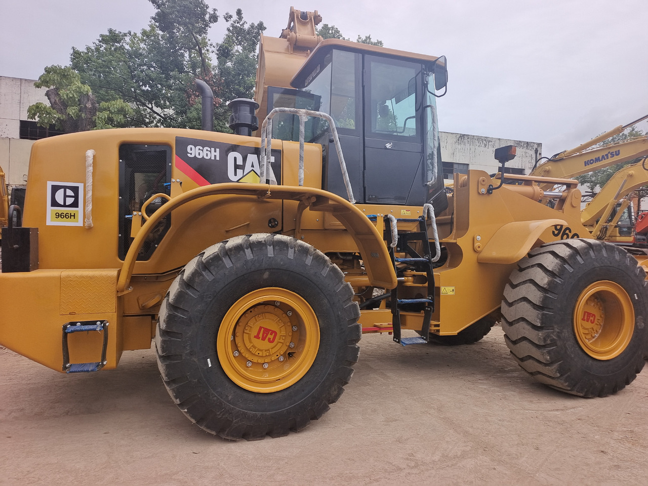 CAT 966H - Натоварувач на тркала: слика 4 CAT 966H - Натоварувач на тркала: слика 4