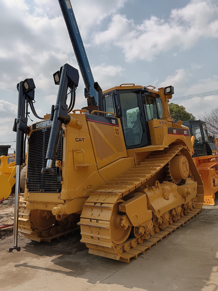 CAT D8T - Булдожер: слика 3 CAT D8T - Булдожер: слика 3
