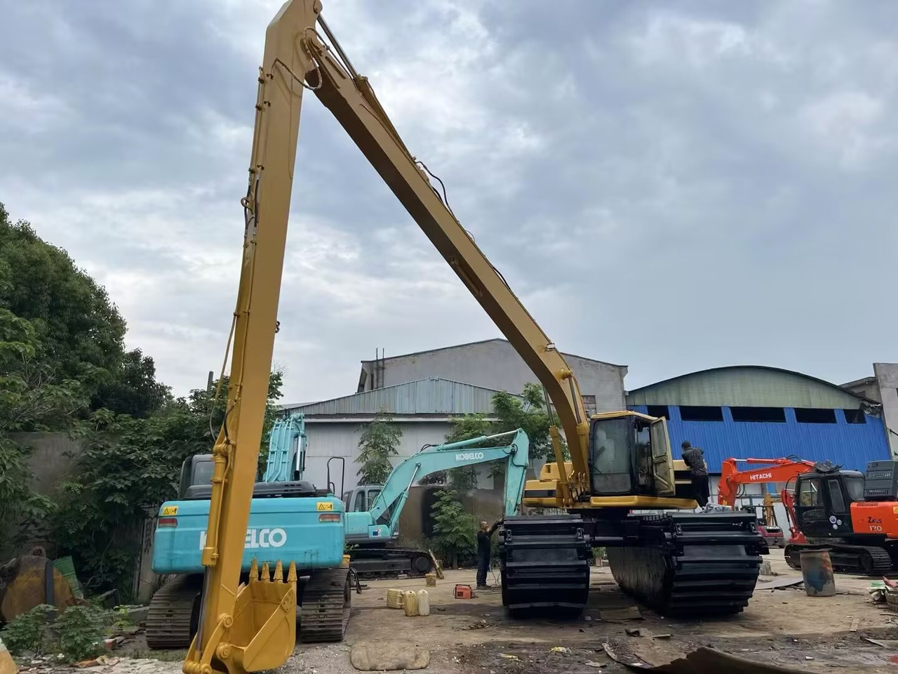 CATERPILLAR 320BL 320CL 18 METER EXTENDED ARM DREDGER - Амфибиски багер: слика 1 CATERPILLAR 320BL 320CL 18 METER EXTENDED ARM DREDGER - Амфибиски багер: слика 1