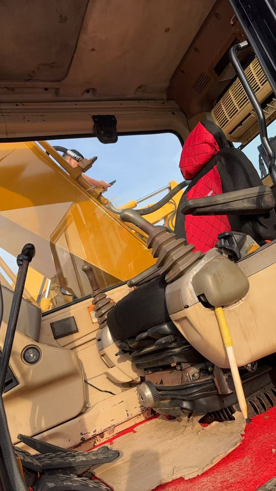 CATERPILLAR 320BL - Багер гасеничар: слика 2 CATERPILLAR 320BL - Багер гасеничар: слика 2