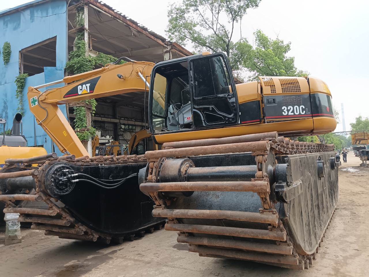 CATERPILLAR 320CL CAT 320 DREDGER - Амфибиски багер: слика 4 CATERPILLAR 320CL CAT 320 DREDGER - Амфибиски багер: слика 4