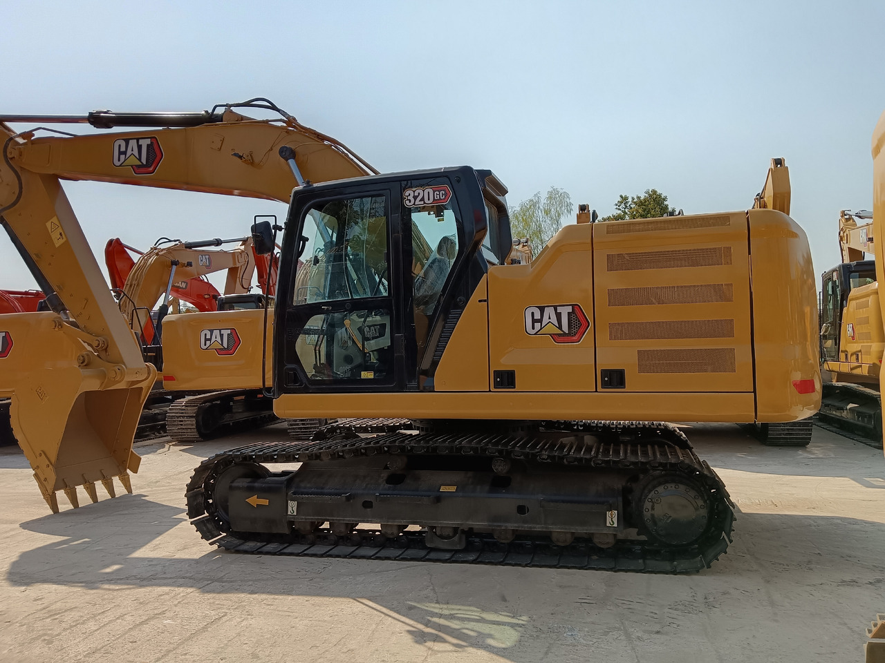 CATERPILLAR 320GC CAT 320 GC - Багер гасеничар: слика 2 CATERPILLAR 320GC CAT 320 GC - Багер гасеничар: слика 2