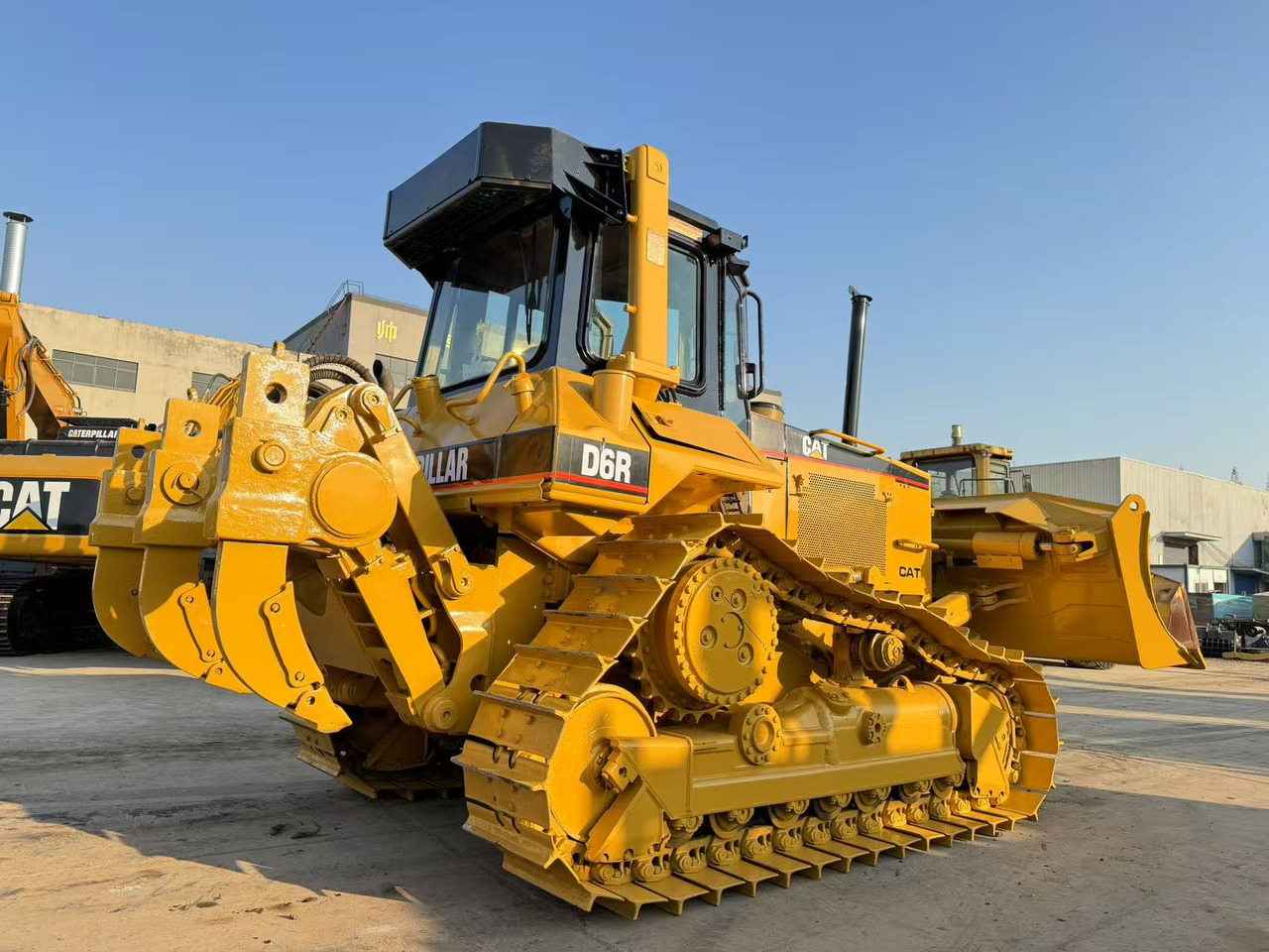 CATERPILLAR D6R CAT D6 R D6G D7G D7R D8R D9R - Булдожер: слика 5 CATERPILLAR D6R CAT D6 R D6G D7G D7R D8R D9R - Булдожер: слика 5