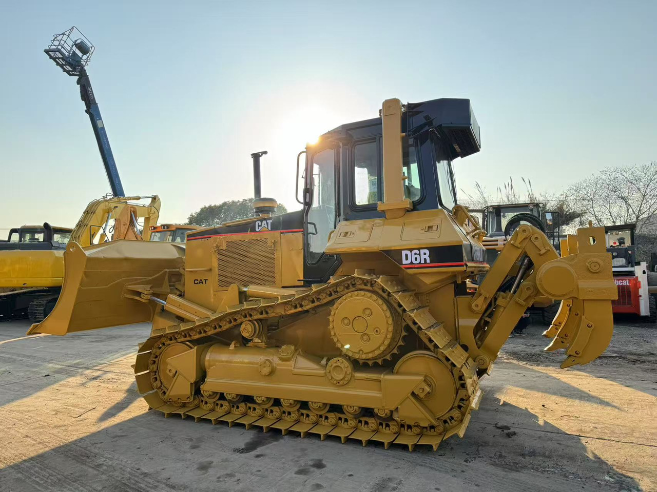 CATERPILLAR D6R CAT D6 R D6G D7G D7R D8R D9R - Булдожер: слика 2 CATERPILLAR D6R CAT D6 R D6G D7G D7R D8R D9R - Булдожер: слика 2