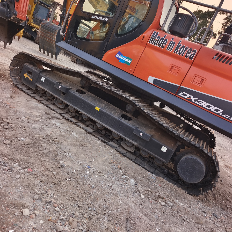 DOOSAN DX300 DX300LC-9C DX300LCA DX340 DX225 - Багер гасеничар: слика 2 DOOSAN DX300 DX300LC-9C DX300LCA DX340 DX225 - Багер гасеничар: слика 2