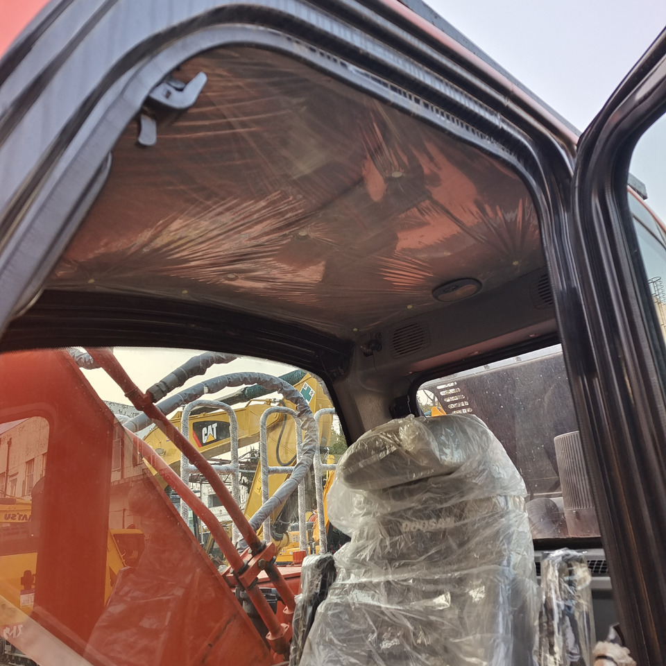 DOOSAN DX300LC-9C DX300 LC - 9C DX 300 LCA DX340 DX225 - Багер гасеничар: слика 3 DOOSAN DX300LC-9C DX300 LC - 9C DX 300 LCA DX340 DX225 - Багер гасеничар: слика 3