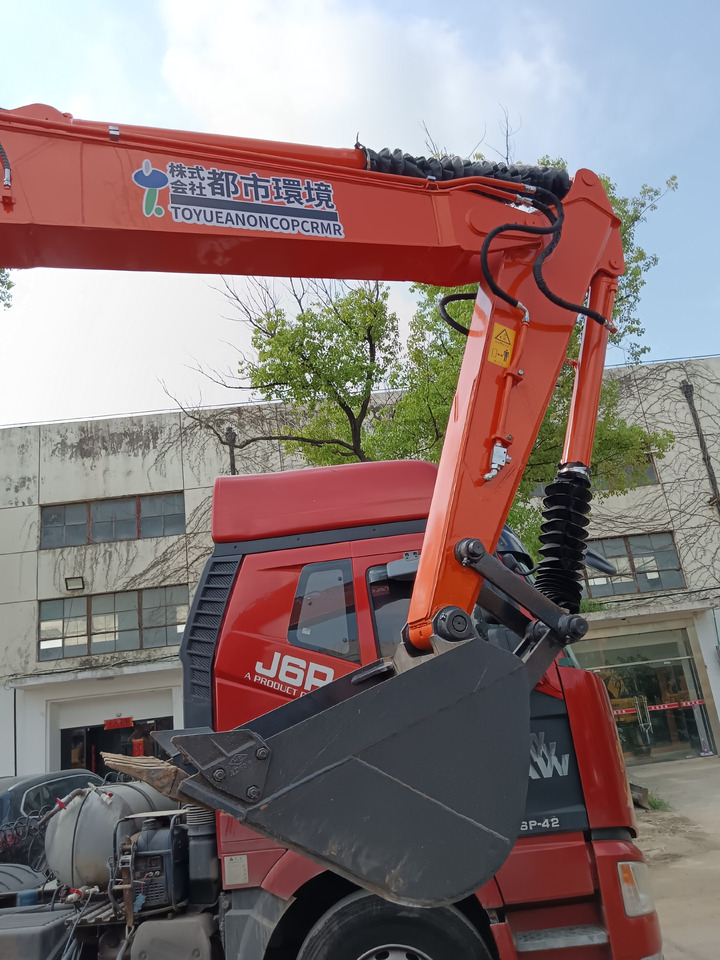 HITACHI ZX70 - Мини багер: слика 4 HITACHI ZX70 - Мини багер: слика 4