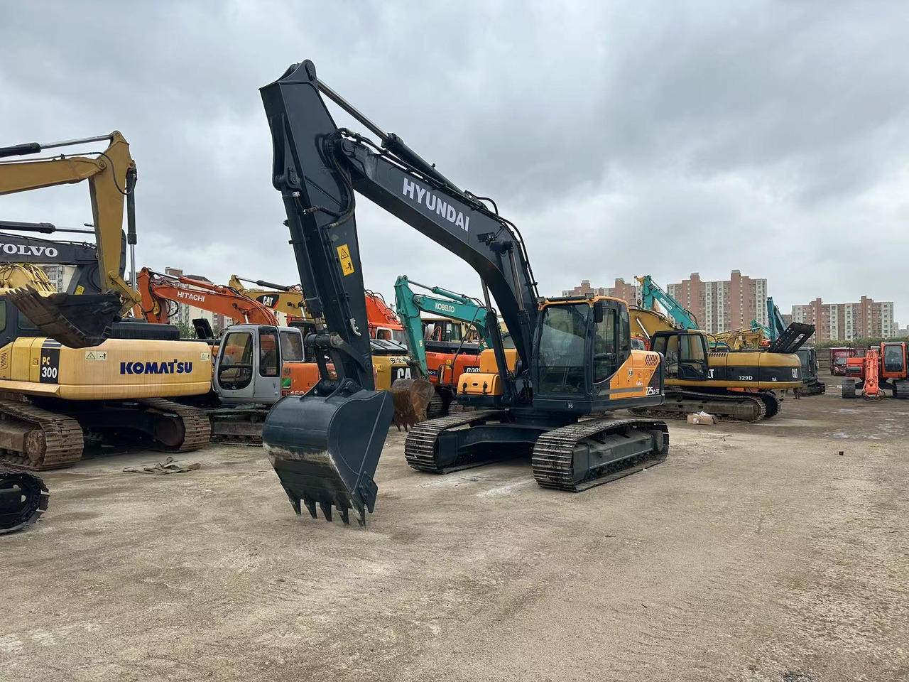 HYUNDAI 225LC-9T HX220HD HX225HD - Багер гасеничар: слика 2 HYUNDAI 225LC-9T HX220HD HX225HD - Багер гасеничар: слика 2