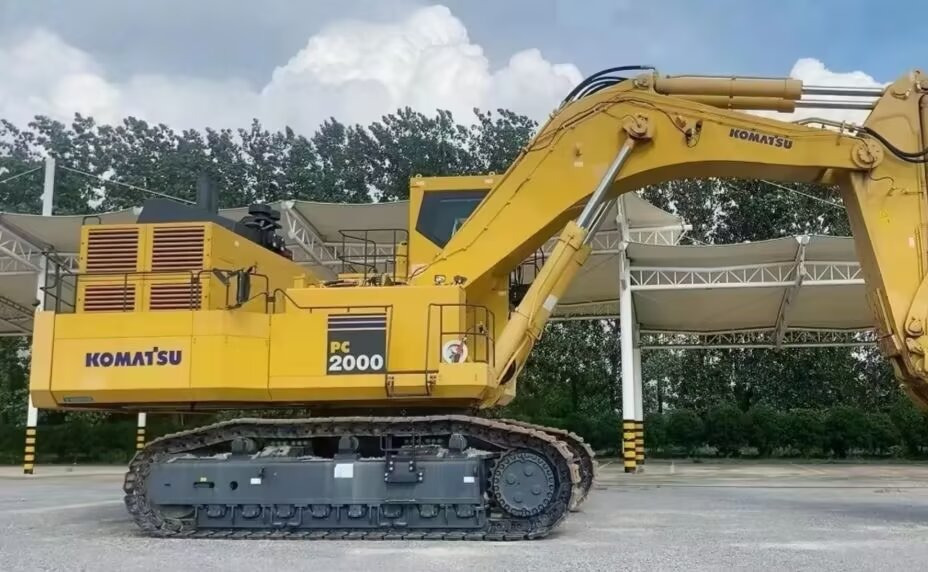 KOMATSU PC2000 200 TON MINING CRAWLER EXCAVATER - Багер гасеничар: слика 2 KOMATSU PC2000 200 TON MINING CRAWLER EXCAVATER - Багер гасеничар: слика 2