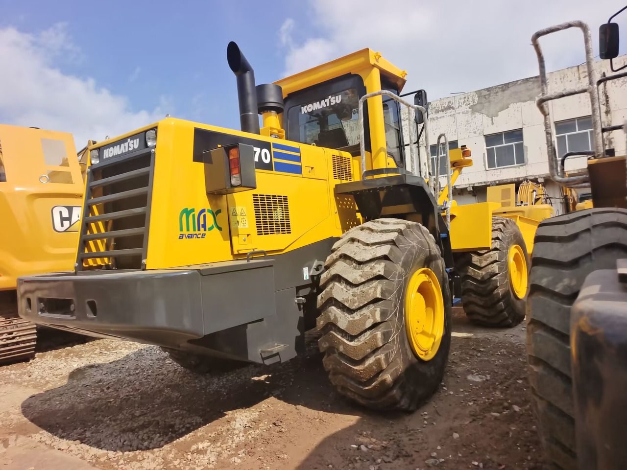 KOMATSU WA 470 - Натоварувач на тркала: слика 1 KOMATSU WA 470 - Натоварувач на тркала: слика 1