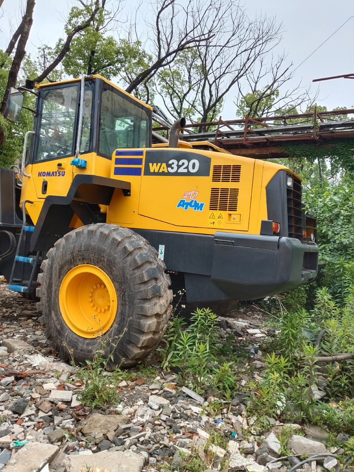 KOMATSU WA320-5 - Натоварувач на тркала: слика 2 KOMATSU WA320-5 - Натоварувач на тркала: слика 2