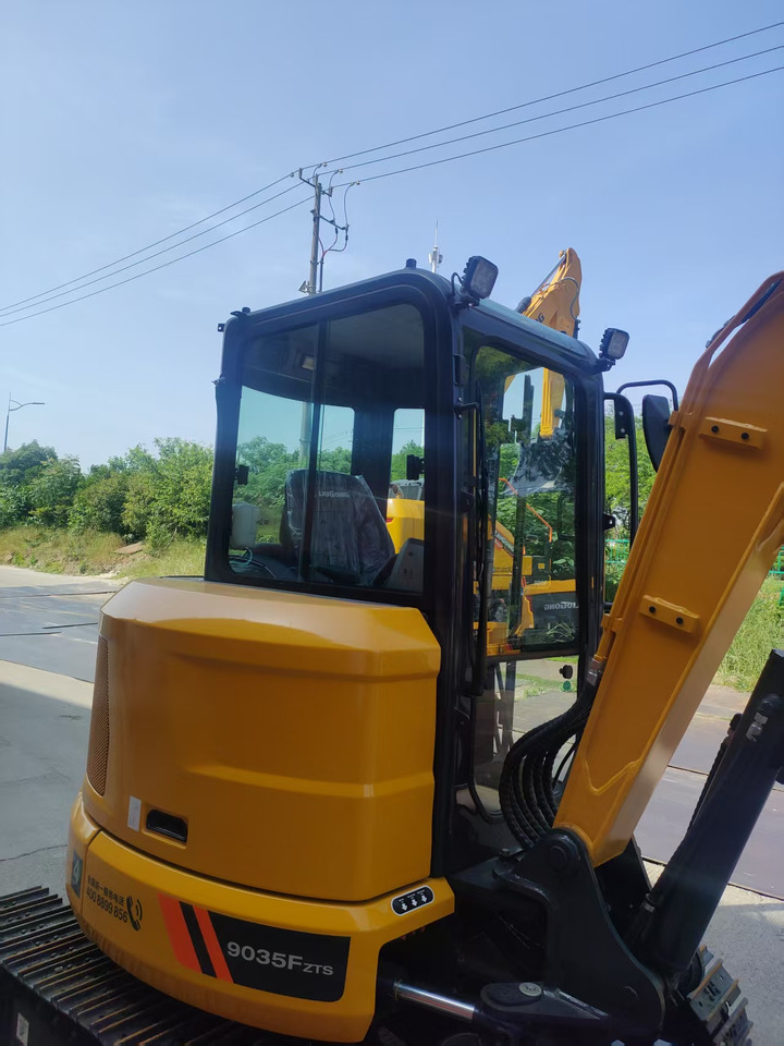 LIUGONG 9035F ZTSG4 BRAND NEW 3.8 TON 3 TON 4 TON MINI DIGGER - Мини багер: слика 4 LIUGONG 9035F ZTSG4 BRAND NEW 3.8 TON 3 TON 4 TON MINI DIGGER - Мини багер: слика 4