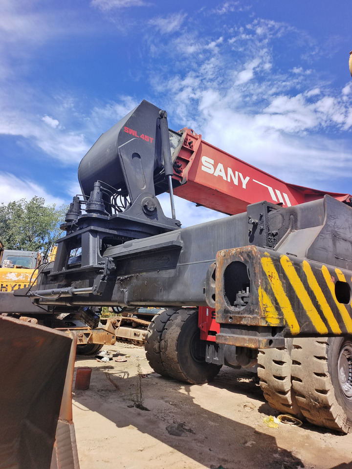 SANY SRSC45C23 45 TON - Сложувачки досегнувач: слика 2 SANY SRSC45C23 45 TON - Сложувачки досегнувач: слика 2