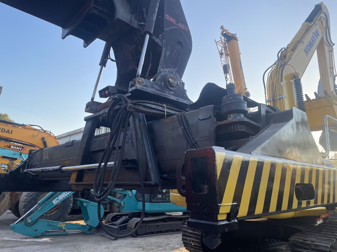 SANY SRSC45C30 45 TON CAPACITY - Сложувачки досегнувач: слика 3 SANY SRSC45C30 45 TON CAPACITY - Сложувачки досегнувач: слика 3